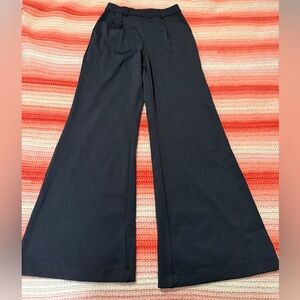 HALARA Classic Black Dress